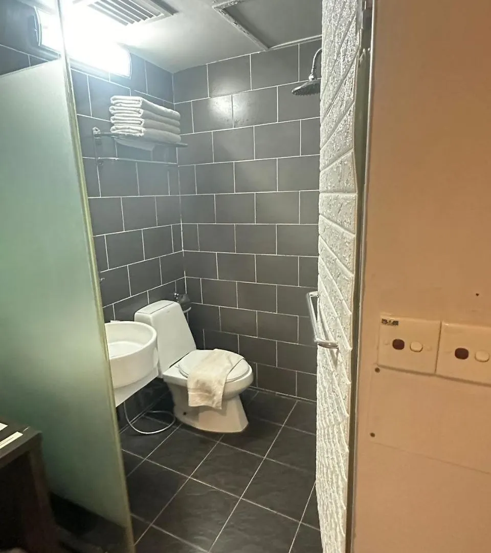 Kingsman Boutique Hotel Kota Kinabalu 2*,